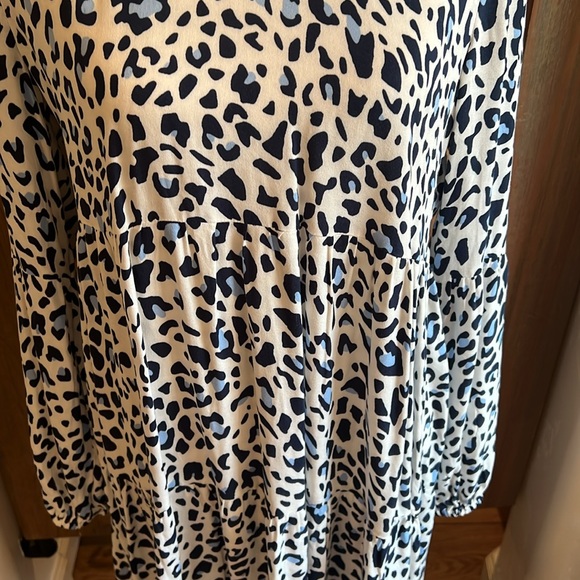 Time and Tru Long Sleeve Dress, Size M, Blue Cheetah Print, Tiered, Never Worn - Picture 3 of 9